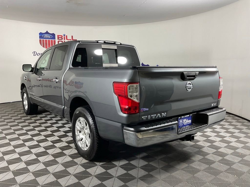 Used 2017 Nissan Titan SV RWD image 5