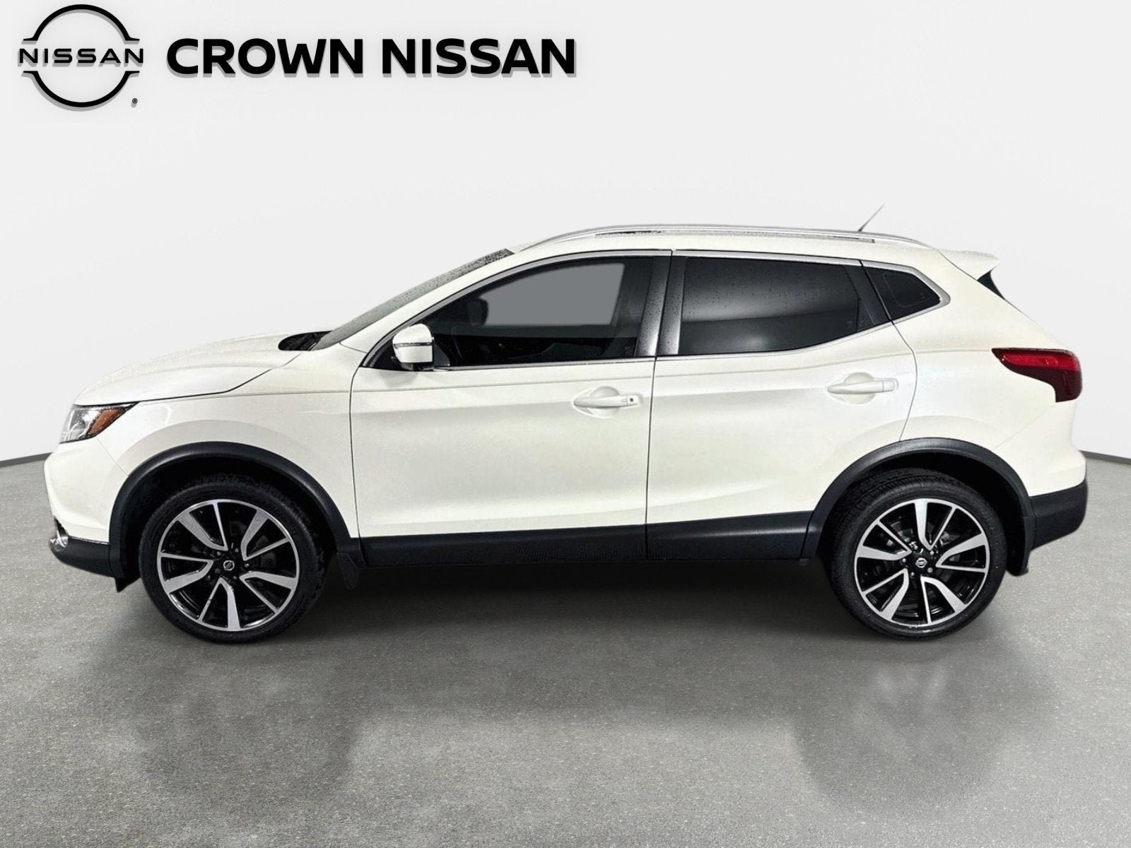 Certified 2018 Nissan Rogue Sport SL w/ SL Premium Package FWD image 9