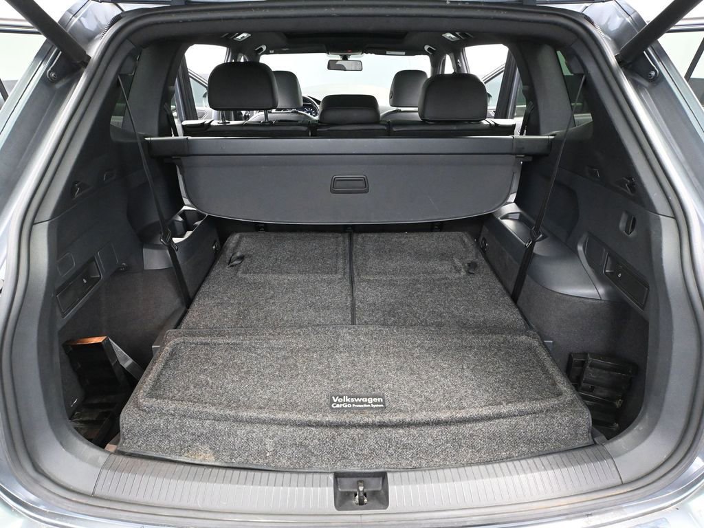 Used 2019 Volkswagen Tiguan SEL Premium R-Line image 40