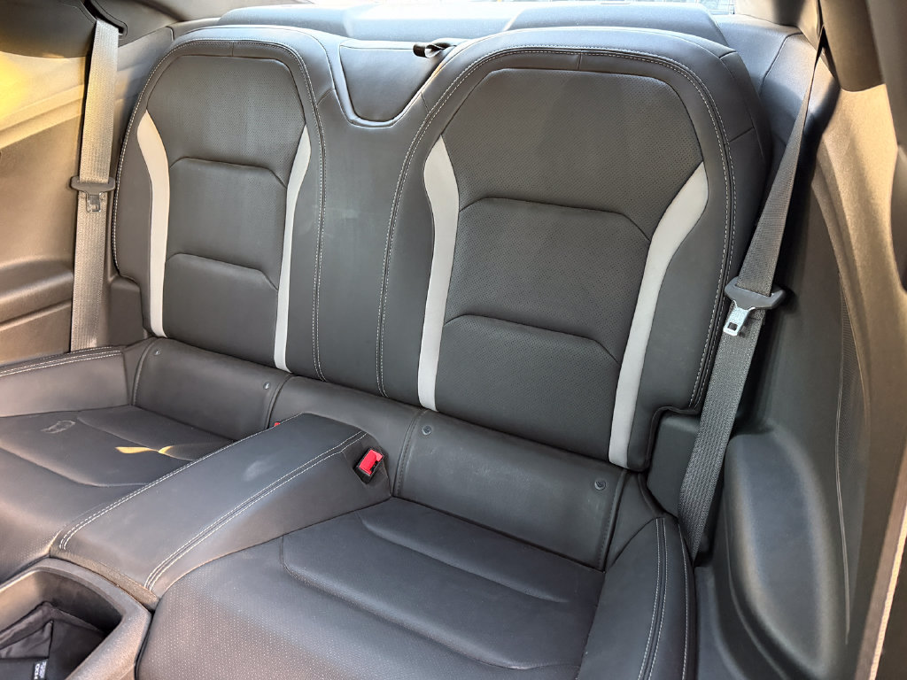 Used 2018 Chevrolet Camaro SS RWD image 4