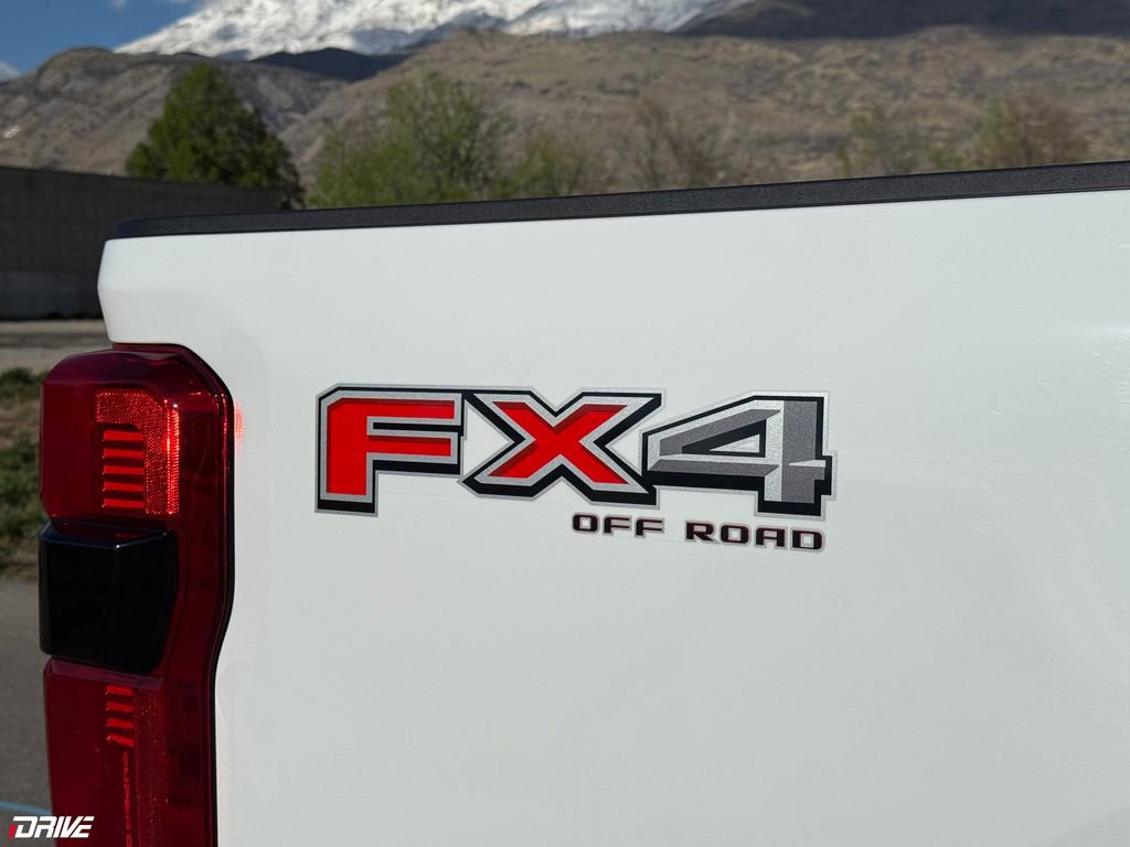 Used 2023 Ford F350 XLT image 15