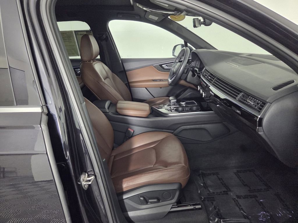 Used 2019 Audi Q7 3.0T Premium Plus w/ Premium Plus Package image 32