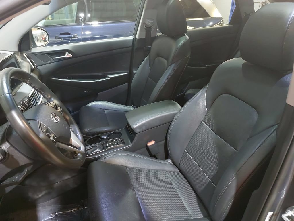 Used 2021 Hyundai Tucson Ultimate w/ Cargo Package FWD image 14