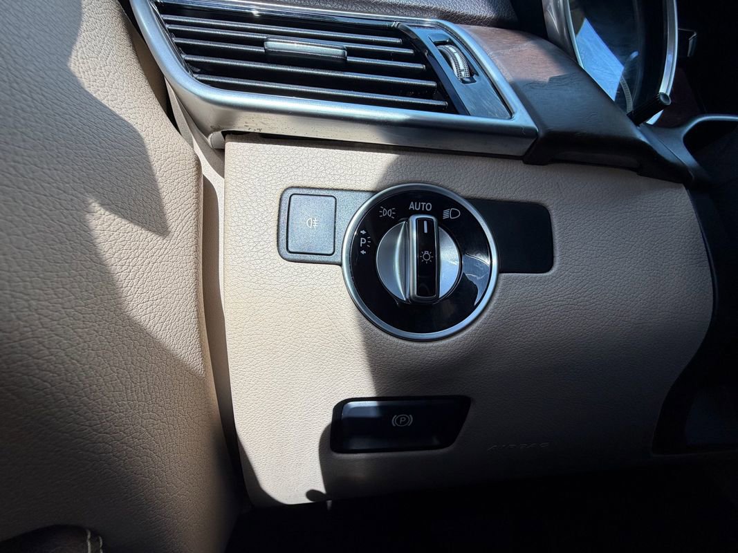 Used 2017 Mercedes-Benz GLE 350 4MATIC w/ Premium 2 Package image 32