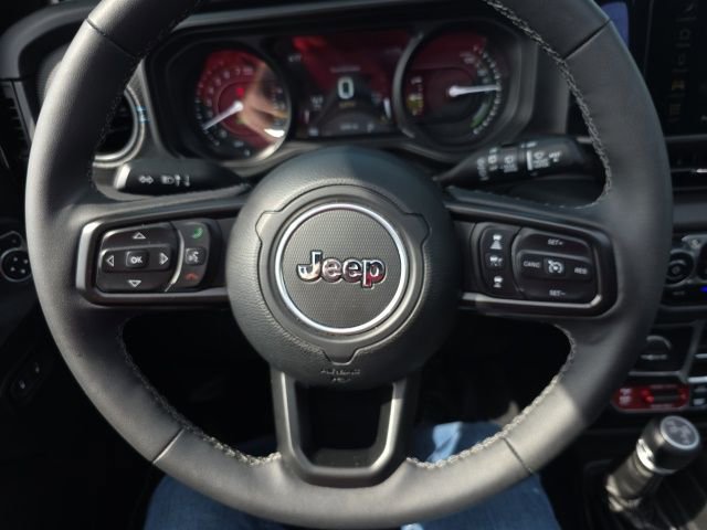 Used 2025 Jeep Wrangler Unlimited Rubicon 4xe w/ Safety Group image 26