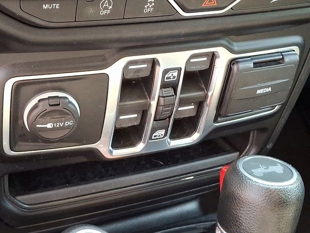 Used 2021 Jeep Wrangler Unlimited Islander image 28