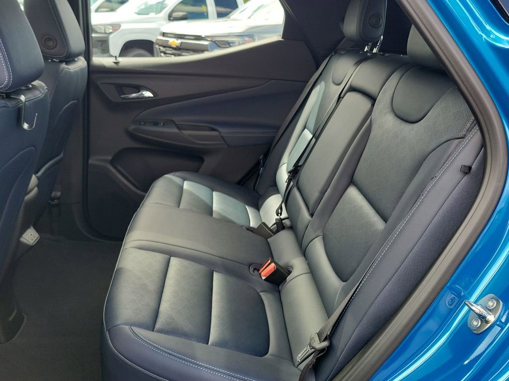 Used 2022 Chevrolet Bolt EUV Premier w/ Sun & Sound Package FWD image 26