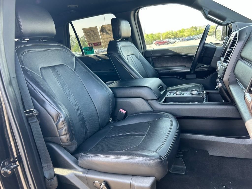 Used 2019 Ford Expedition Limited AWD/4WD image 10