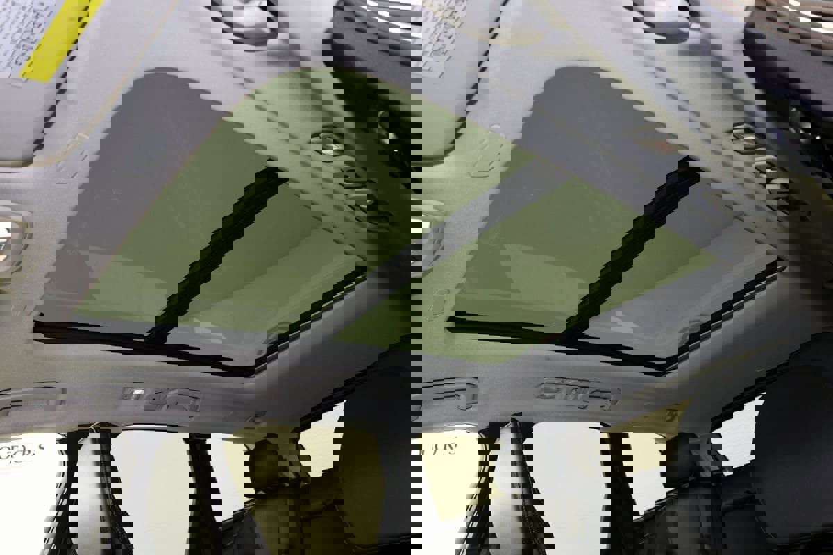 Used 2024 Volvo XC60 T8 Core image 14