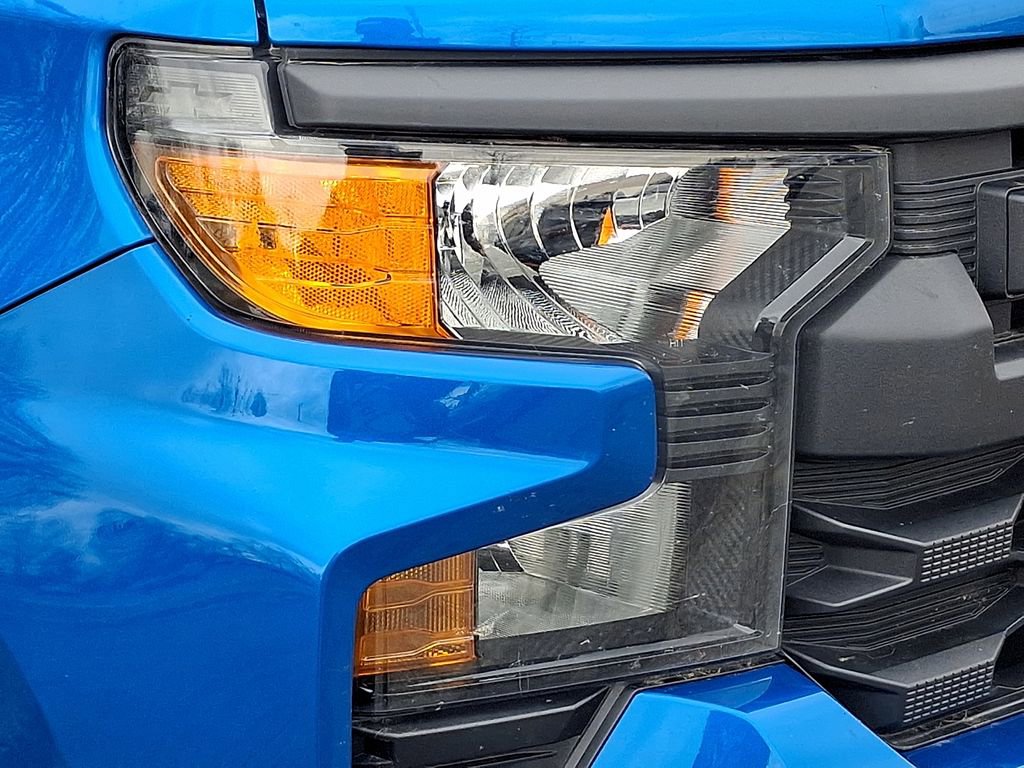 Used 2024 Chevrolet Silverado 1500 Custom w/ LPO, Dark Essentials Package image 9