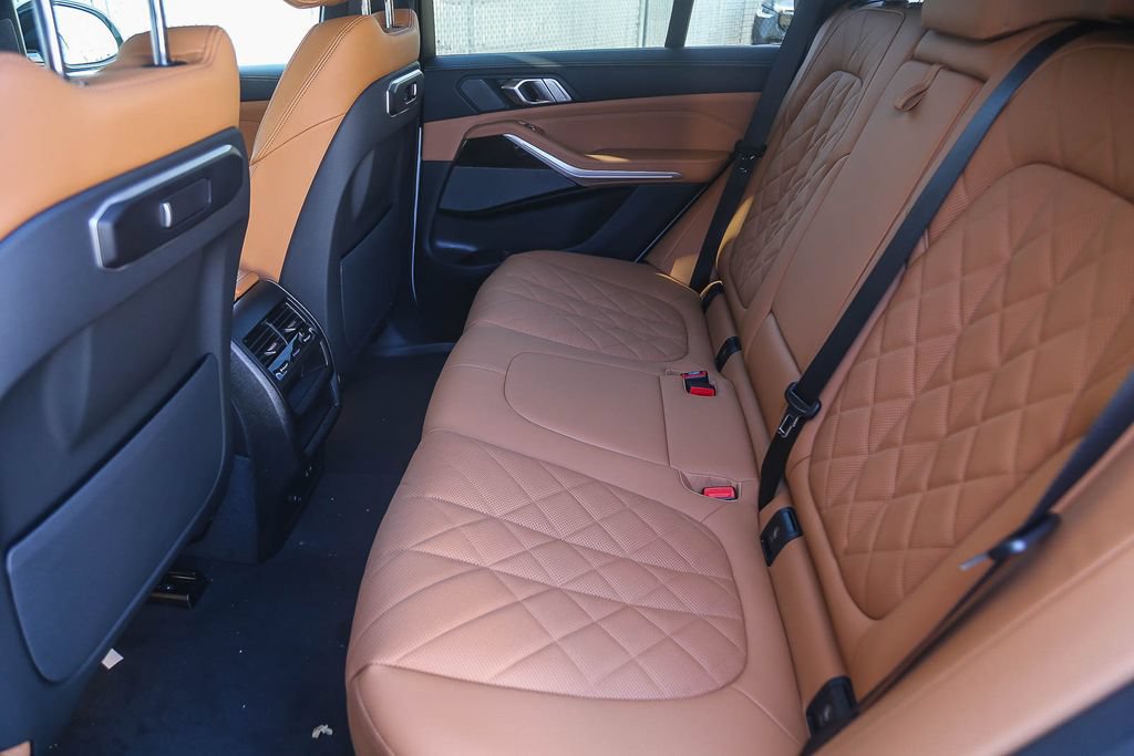 New 2026 BMW X5 sDrive40i w/ M Sport Package RWD image 14