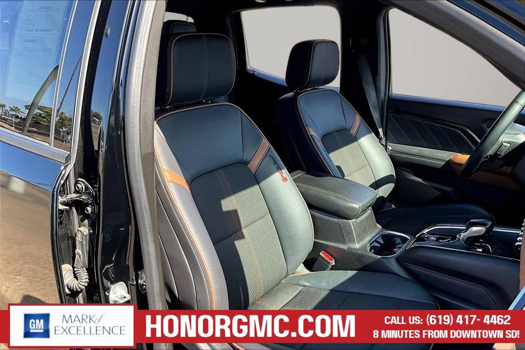 Used 2024 GMC Canyon AT4 AWD/4WD image 30