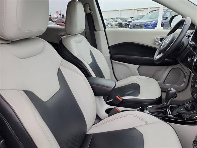 Used 2018 Jeep Compass Limited image 19