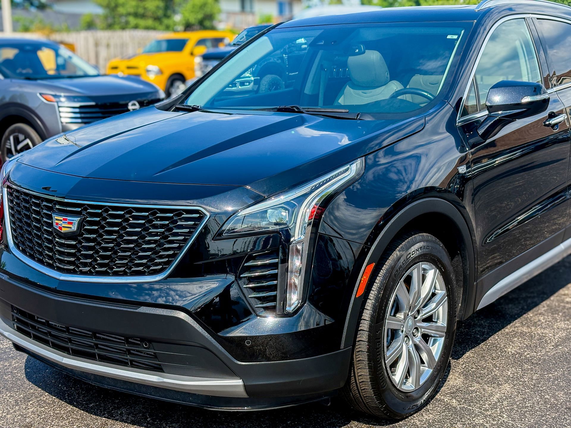 Used 2022 Cadillac XT4 Premium Luxury AWD/4WD image 10