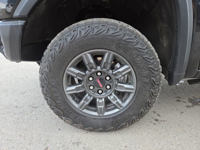 Used 2024 GMC Sierra 1500 AT4X AWD/4WD image 7