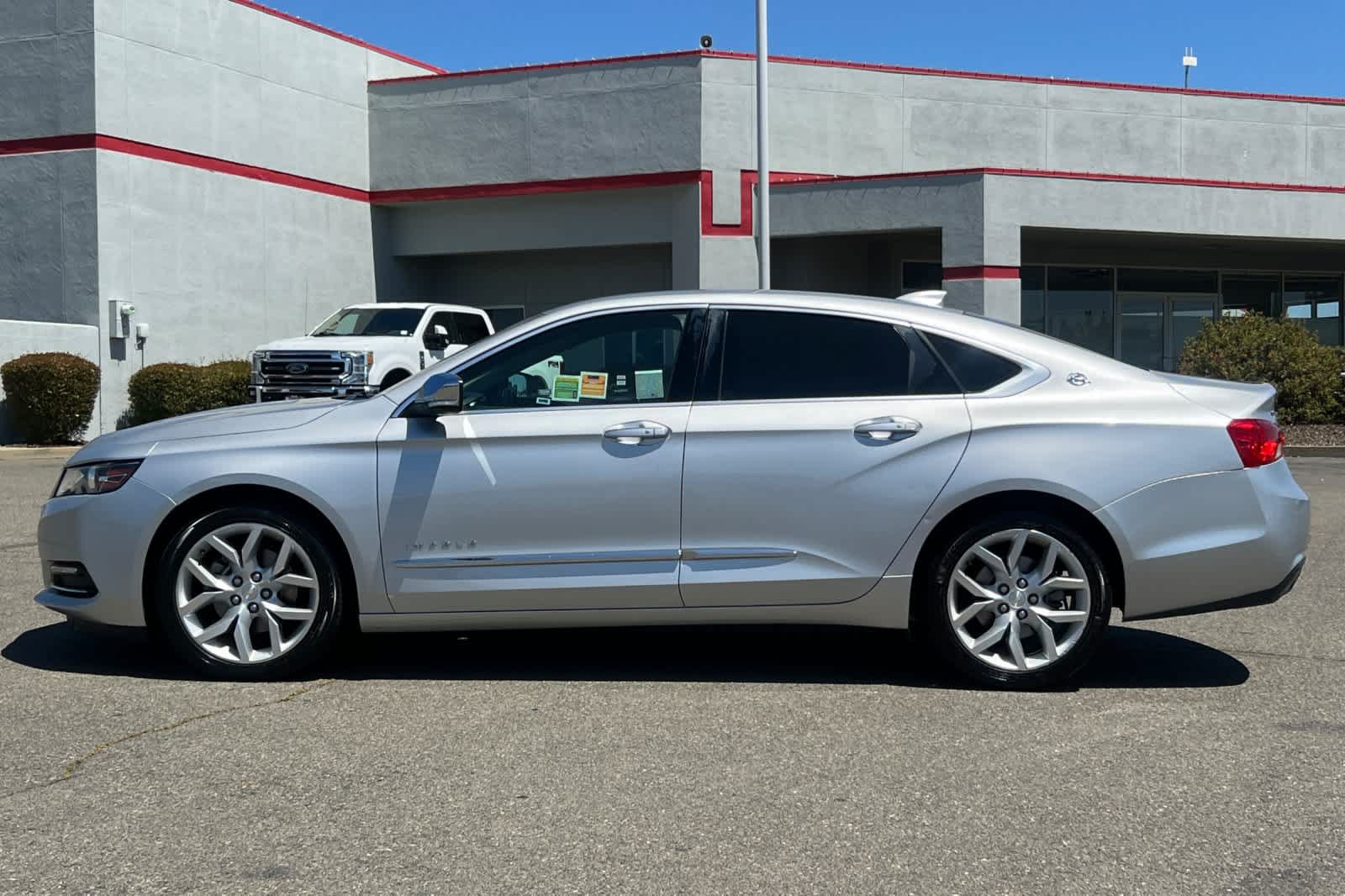 Used 2018 Chevrolet Impala Premier FWD image 9