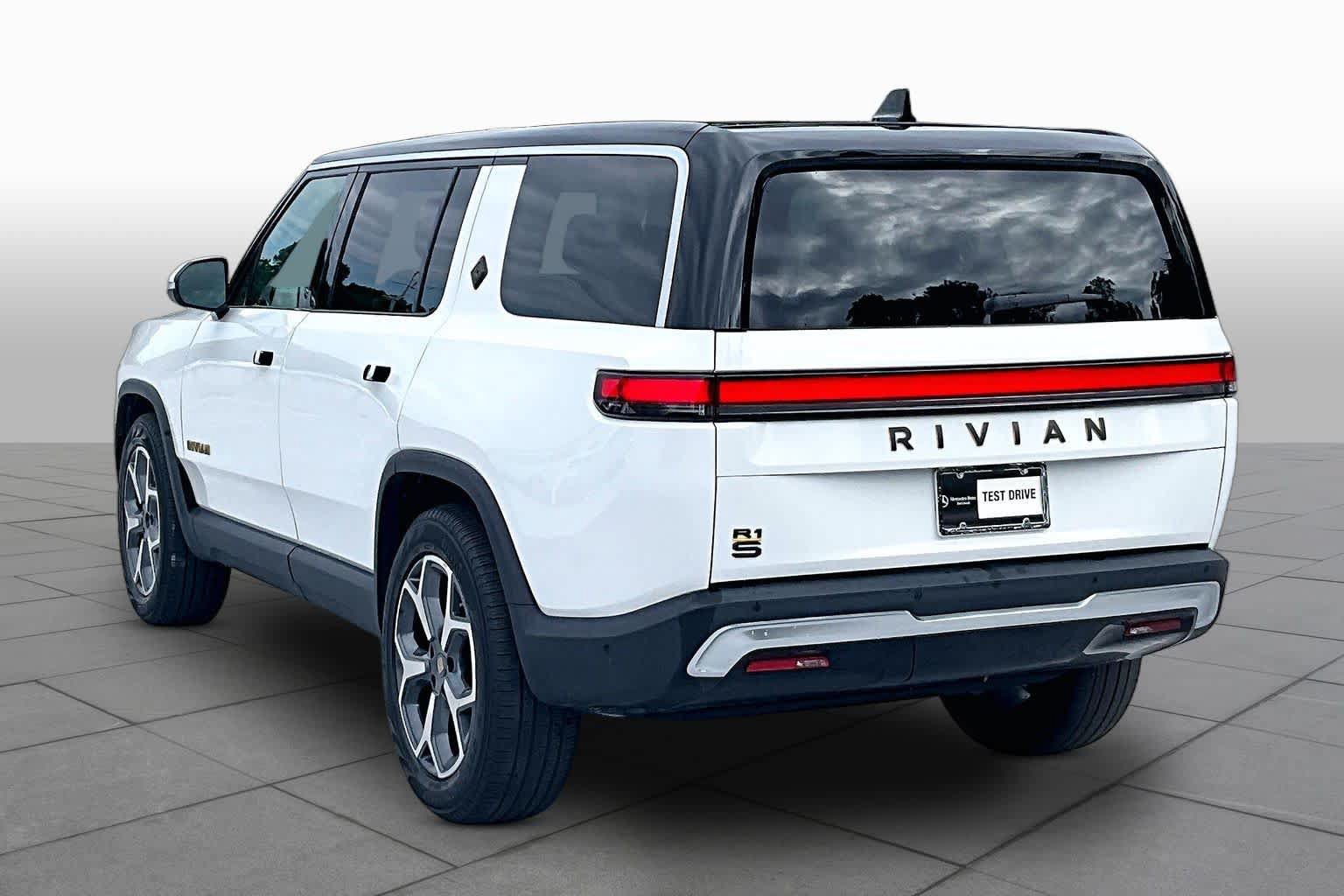 Used 2023 Rivian R1S Launch Edition AWD/4WD image 10