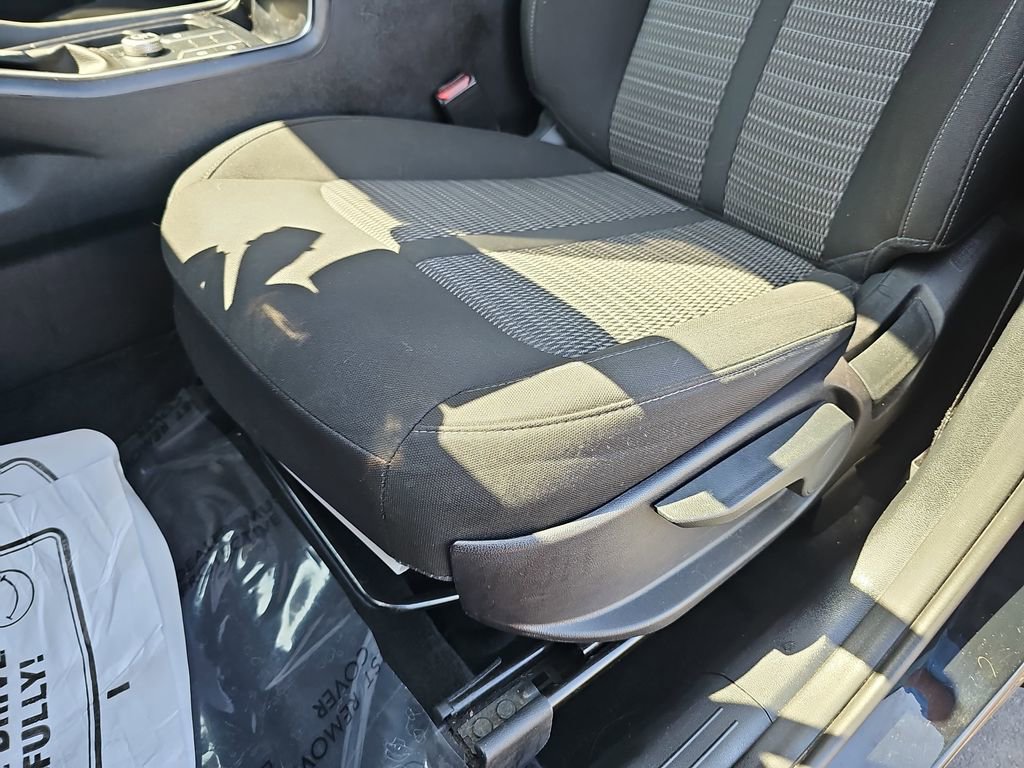 Used 2022 Kia Sorento LX FWD image 32
