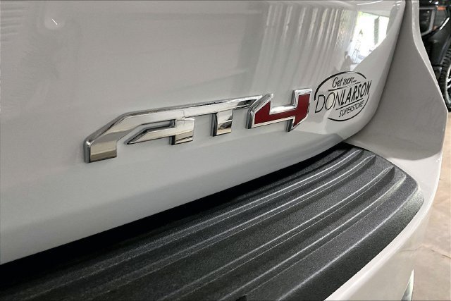 New 2026 GMC Yukon AT4 w/ LPO, Floor Liner Package AWD/4WD image 9