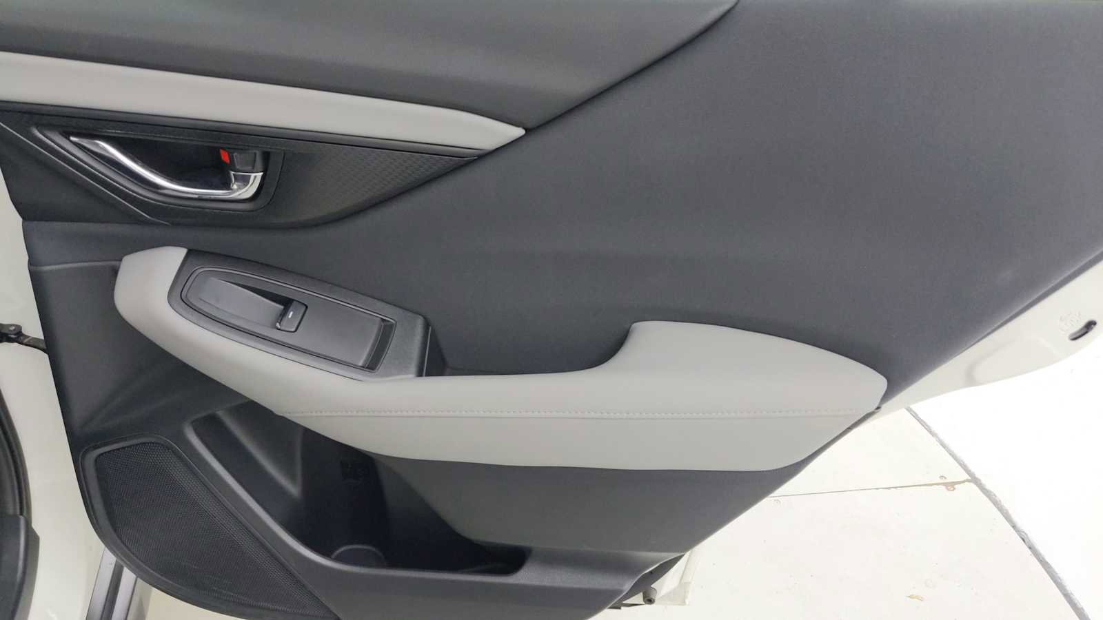 Used 2025 Subaru Outback Premium w/ Popular Package #1A image 26