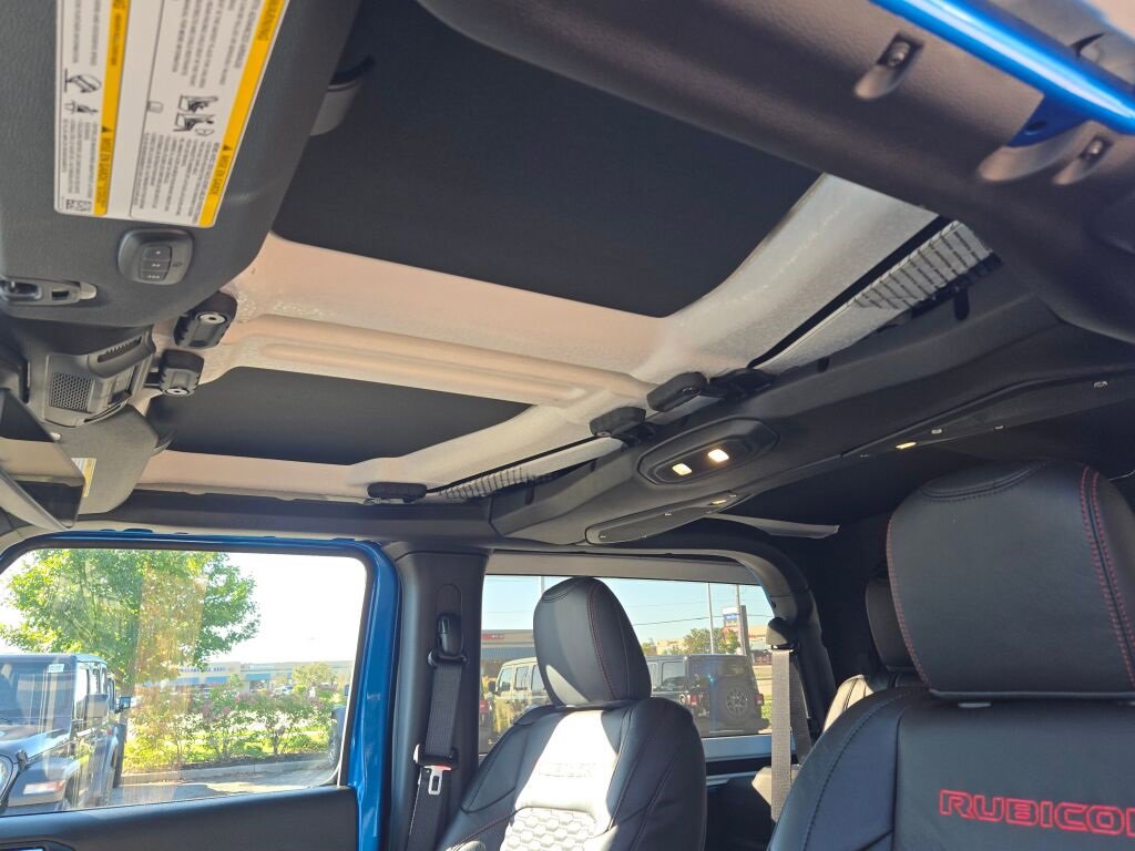 New 2025 Jeep Wrangler Rubicon w/ Xtreme 35 Tire Package image 20