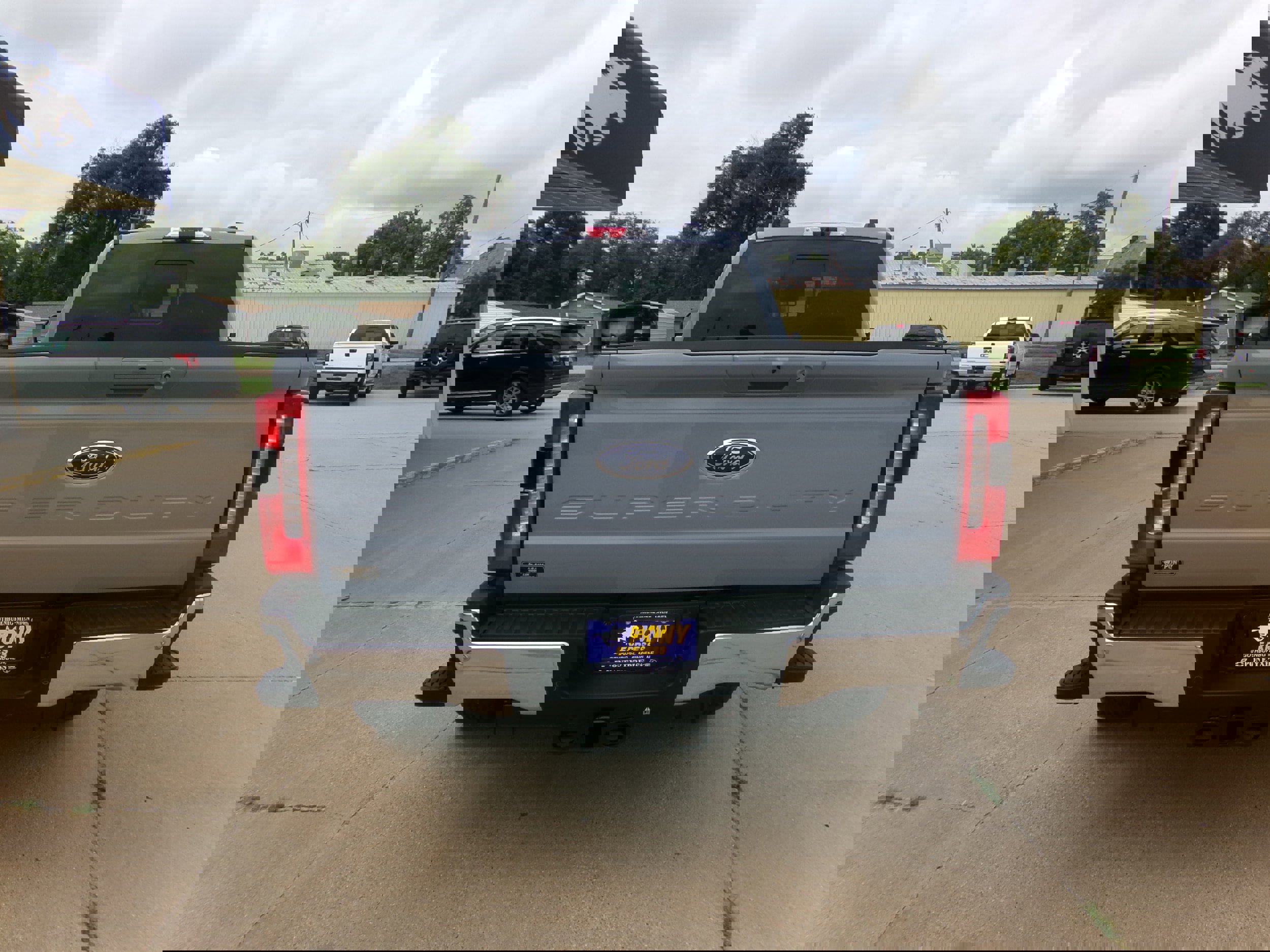 New 2025 Ford F250 Lariat w/ Lariat Ultimate Package image 4