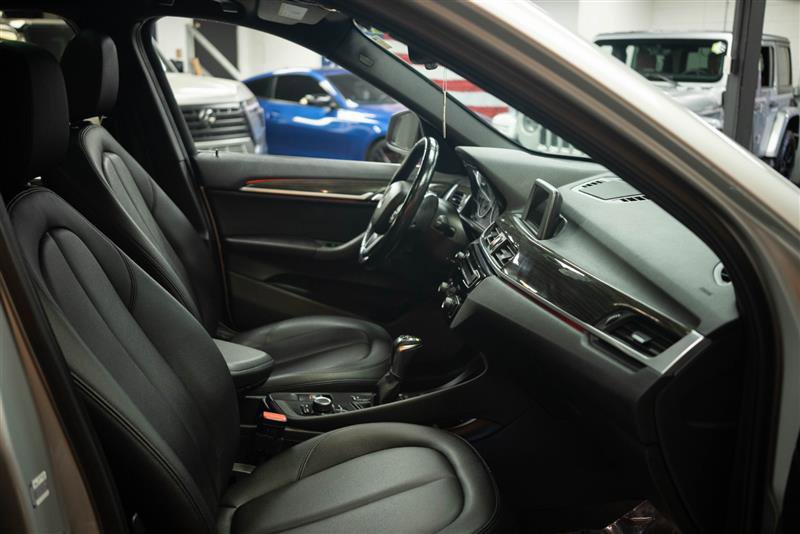 Used 2017 BMW X1 xDrive28i image 14