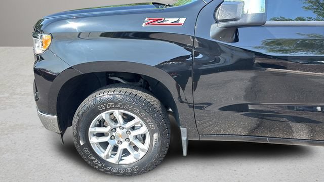 Used 2025 Chevrolet Silverado 1500 LT AWD/4WD image 29