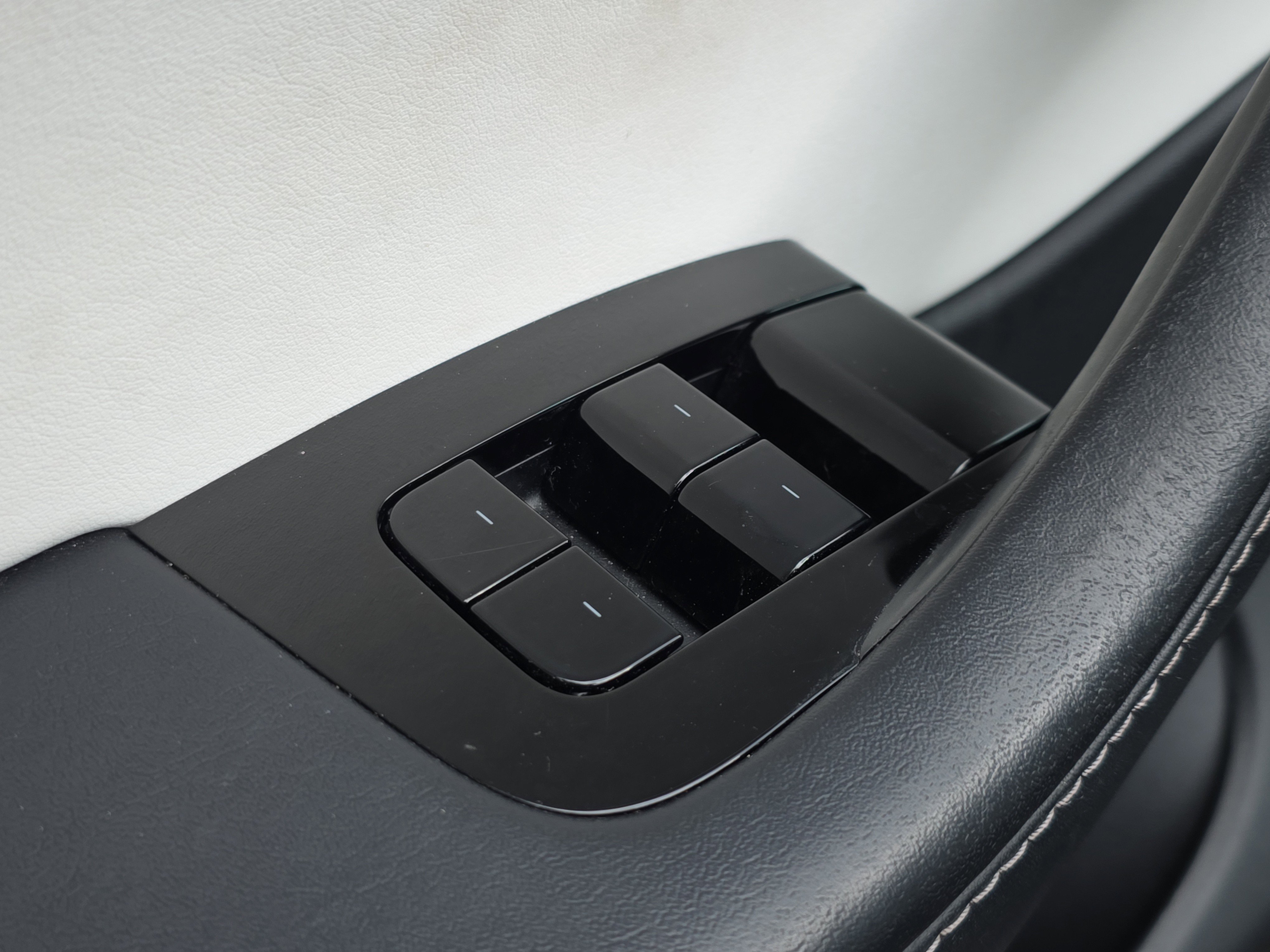 Used 2021 Tesla Model Y Long Range image 22