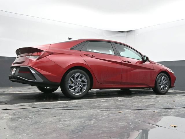 Used 2024 Hyundai Elantra SEL image 48