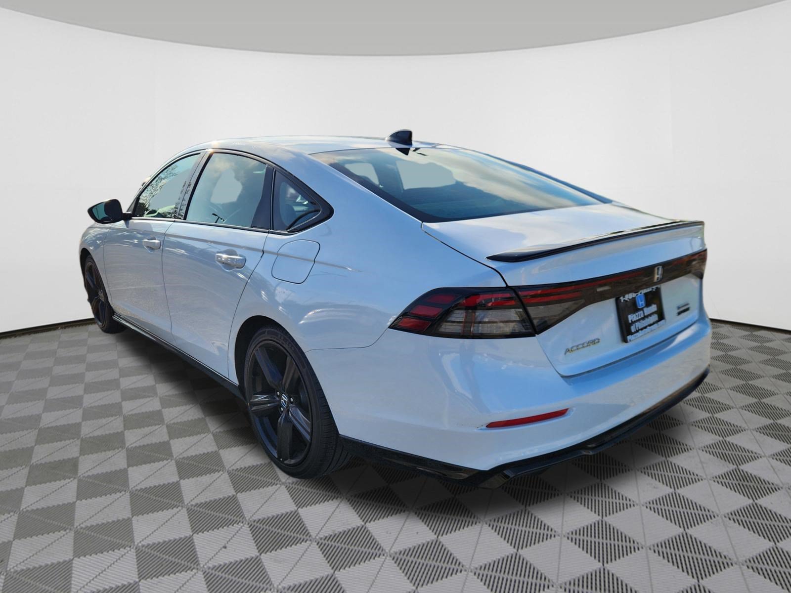 Certified 2025 Honda Accord Sport image 3