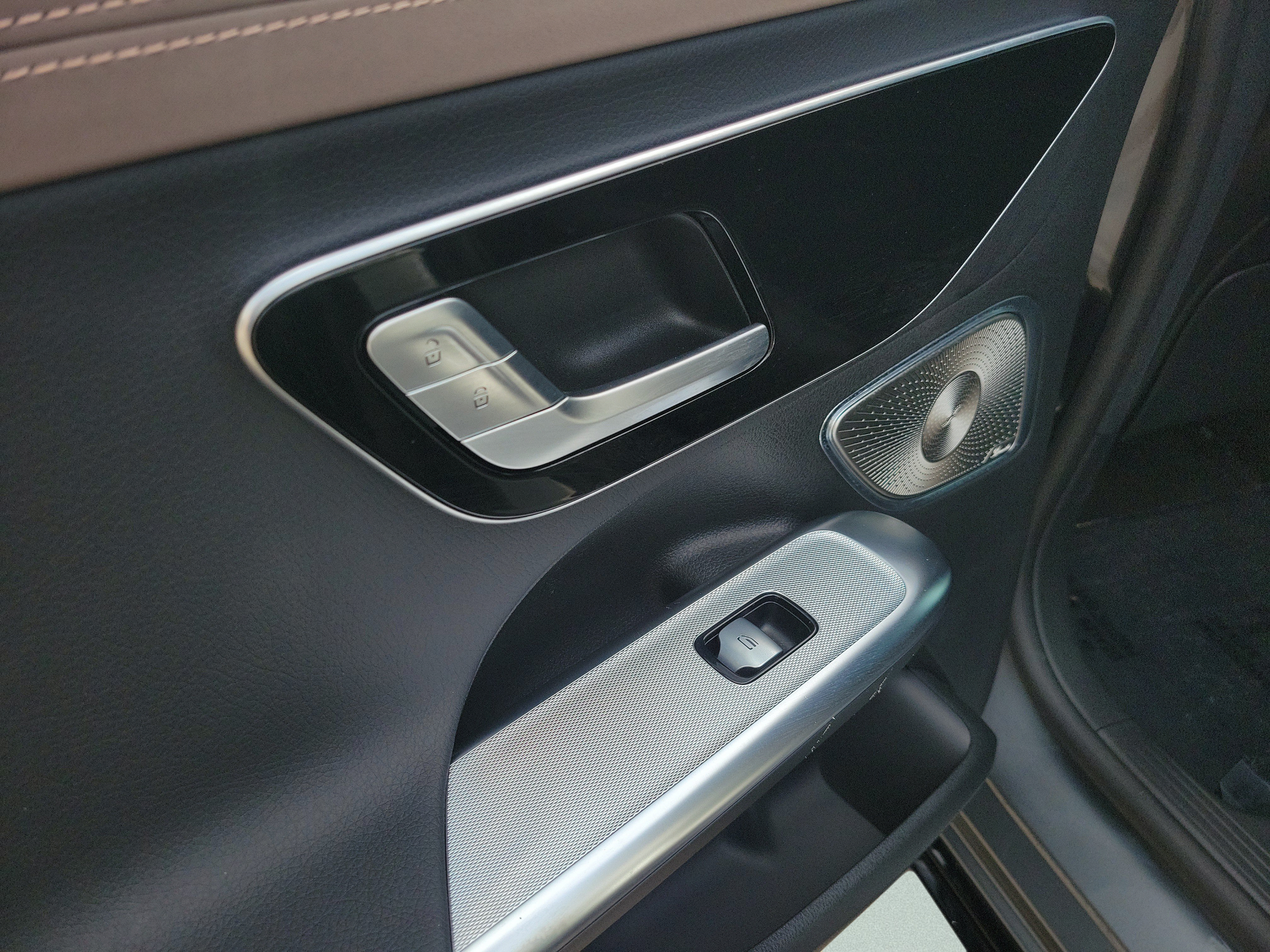 Certified 2023 Mercedes-Benz EQE 500 4MATIC Sedan image 8