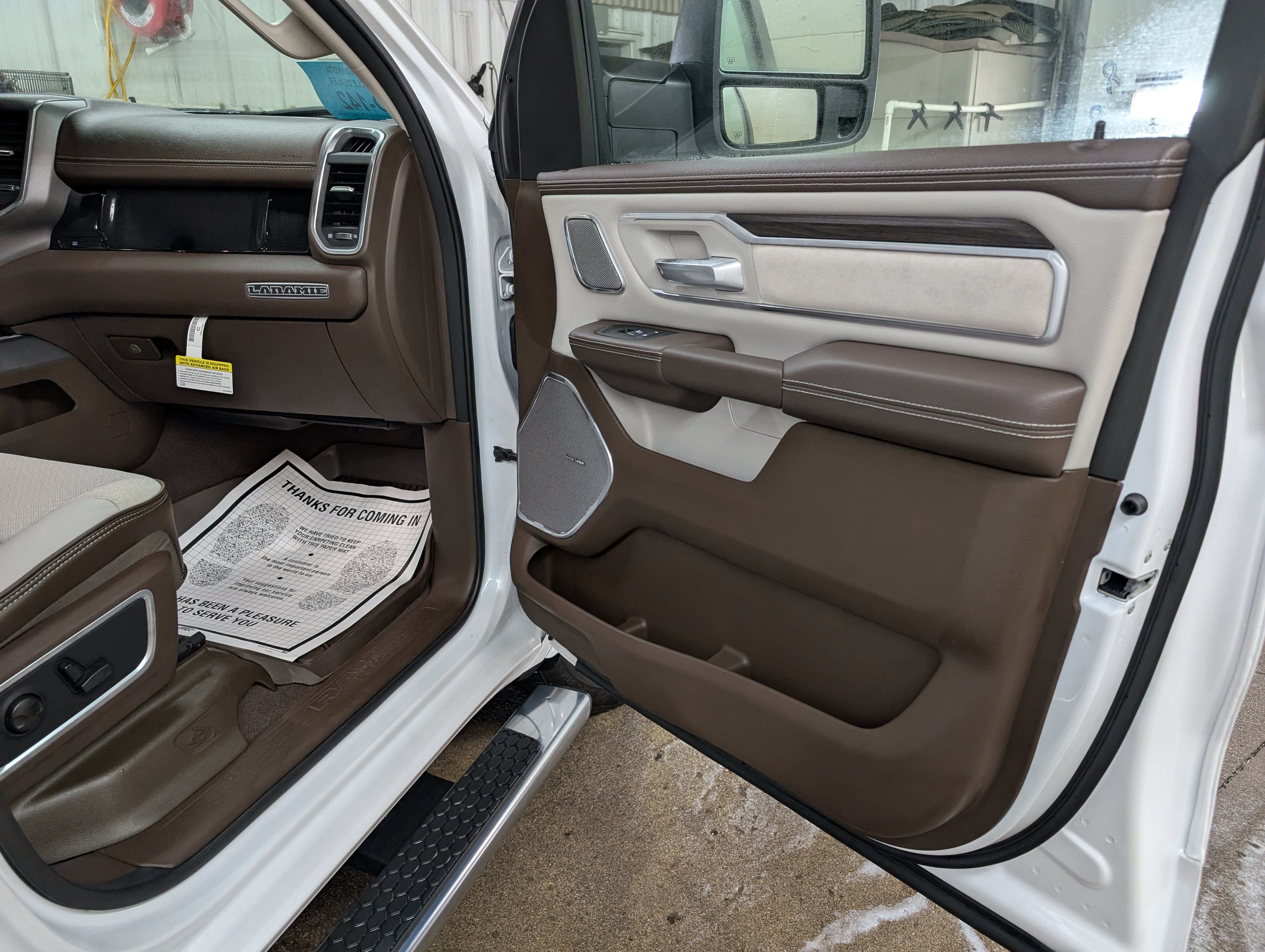 New 2026 RAM 1500 Laramie AWD/4WD image 5