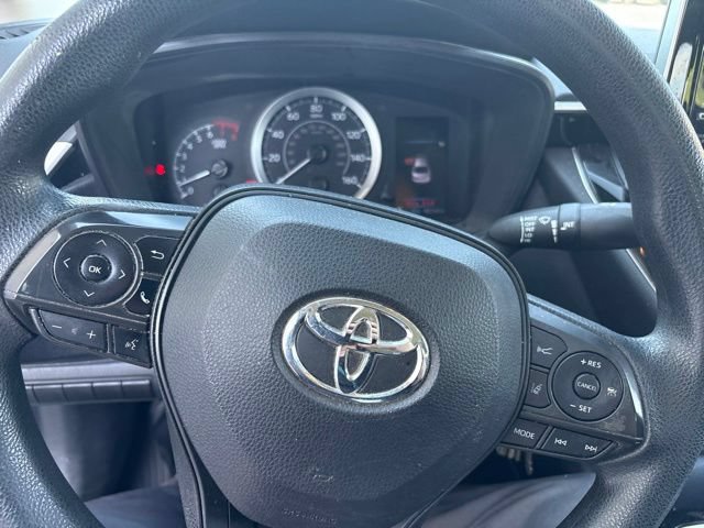 Used 2021 Toyota Corolla LE FWD image 12