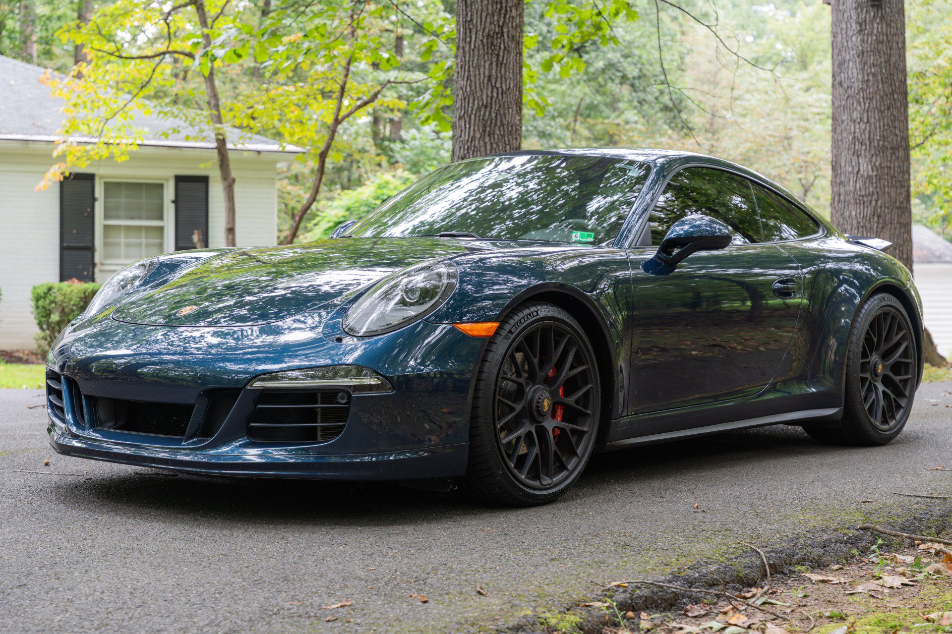 Used 2016 Porsche 911 Carrera GTS RWD image 28