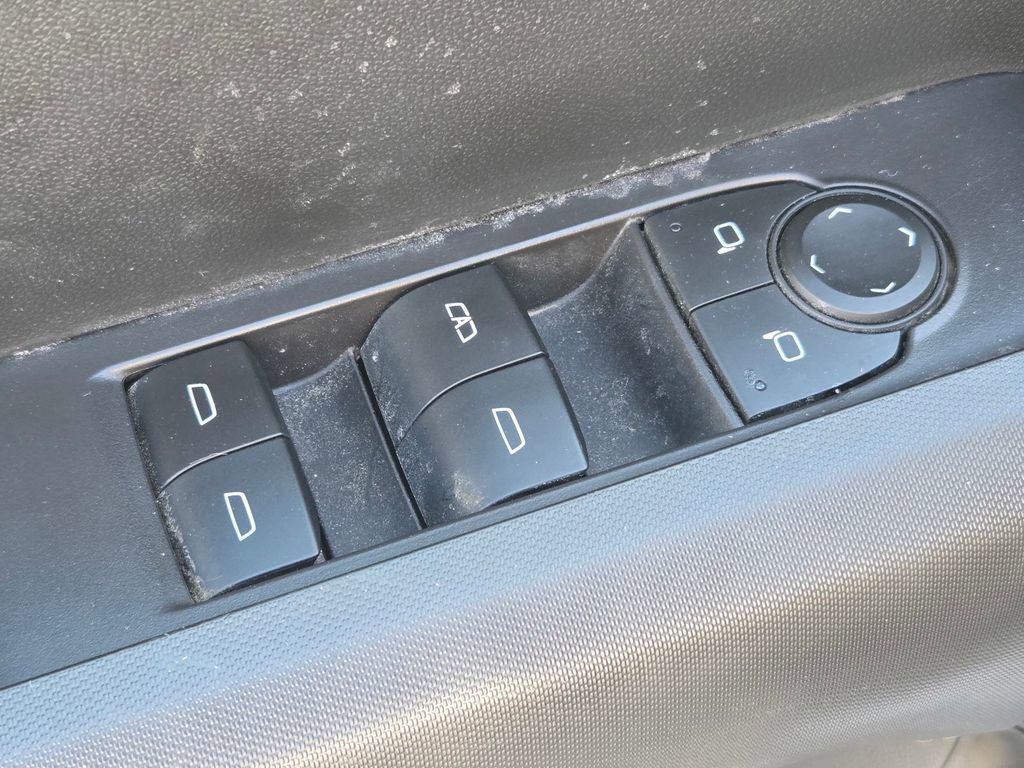 Used 2023 Chevrolet Colorado Trail Boss w/ Technology Package image 13