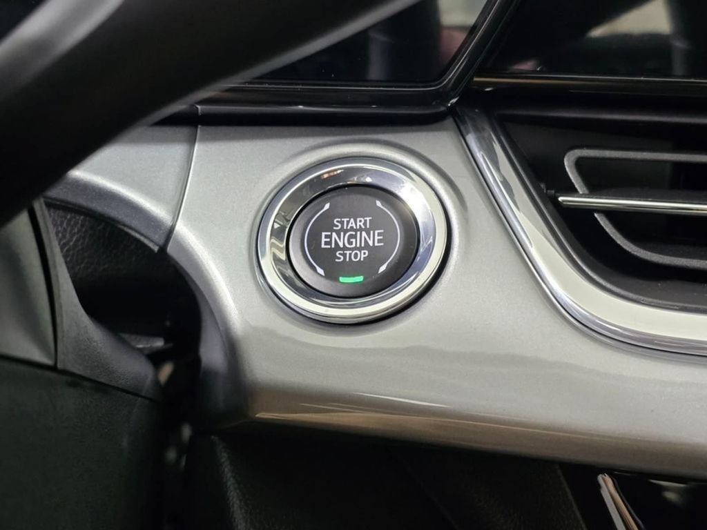 New 2026 Chevrolet Trax LT w/ Driver Confidence Package FWD image 33
