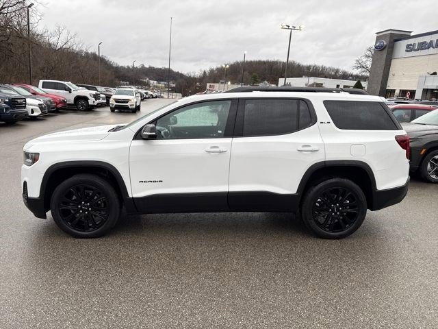 Used 2023 GMC Acadia SLE w/ Driver Convenience Package image 2