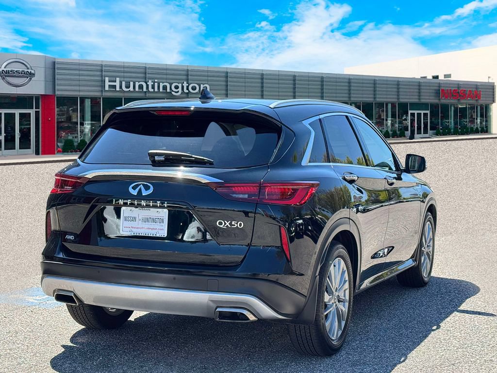 Used 2023 INFINITI QX50 Luxe AWD/4WD image 5