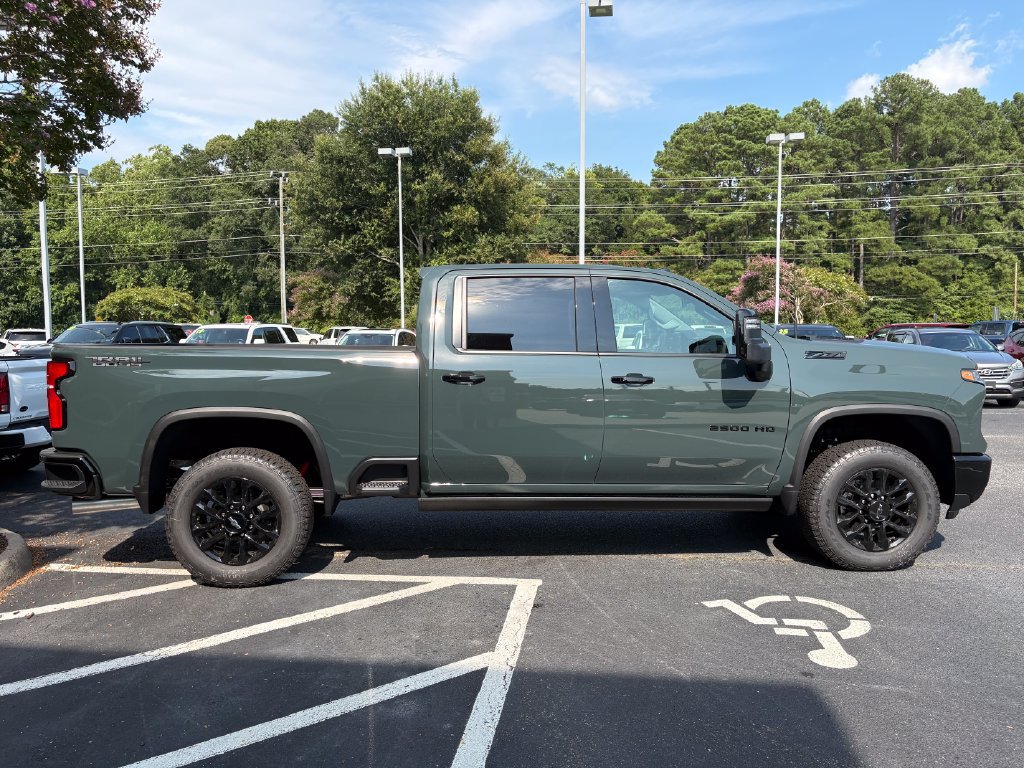 New 2026 Chevrolet Silverado 2500 LTZ w/ LTZ Plus Package AWD/4WD image 4