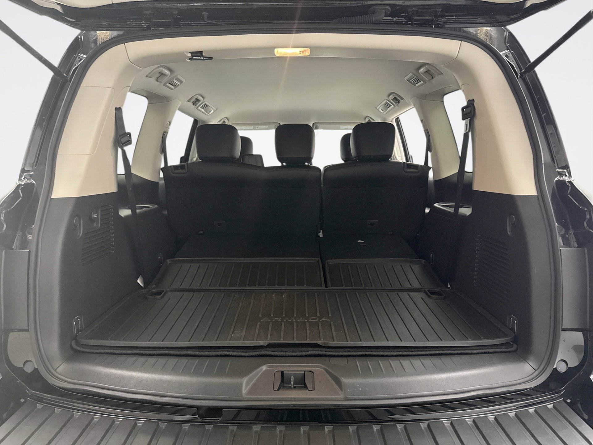 Used 2024 Nissan Armada SV w/ Cargo Package AWD/4WD image 21