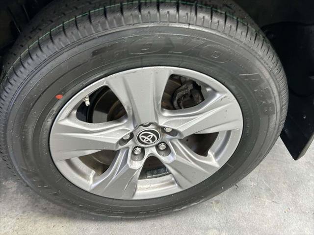 Certified 2024 Toyota RAV4 LE AWD/4WD image 9
