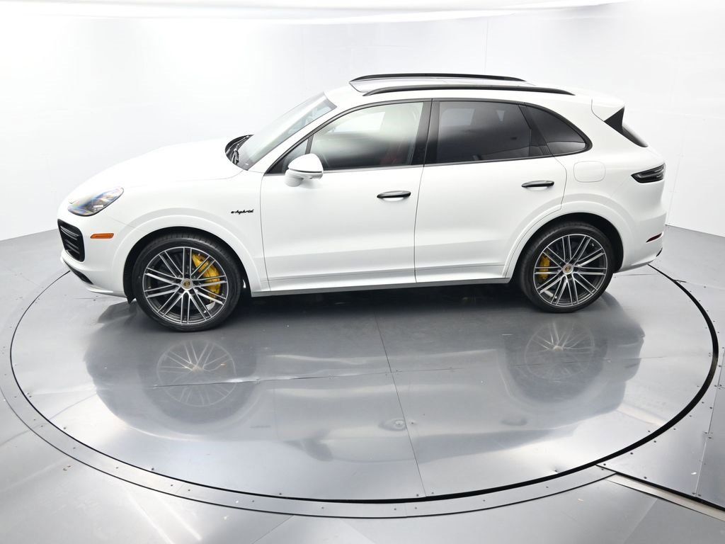 Used 2022 Porsche Cayenne Turbo S image 38