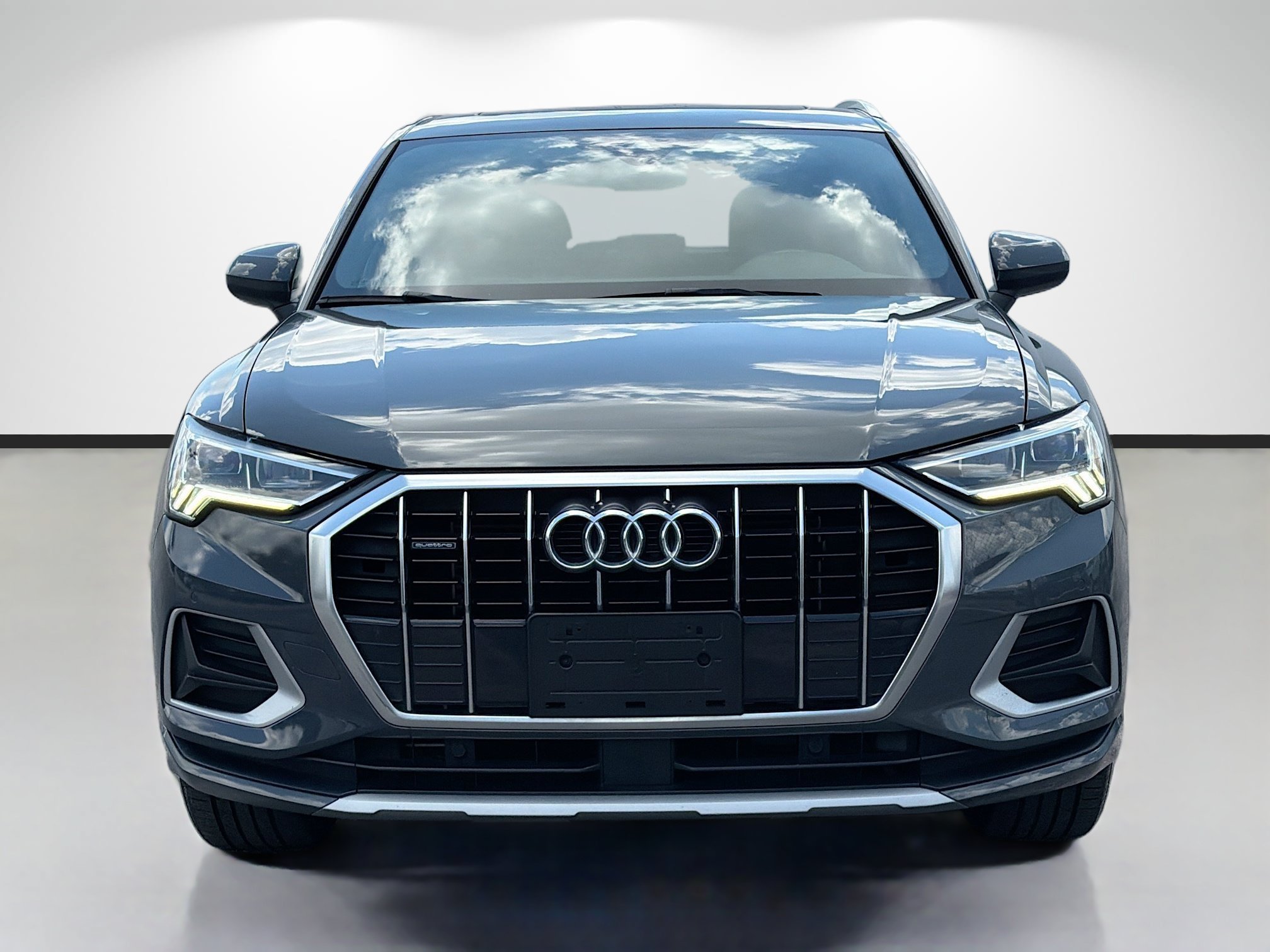 Used 2020 Audi Q3 2.0T Premium Plus AWD/4WD image 8