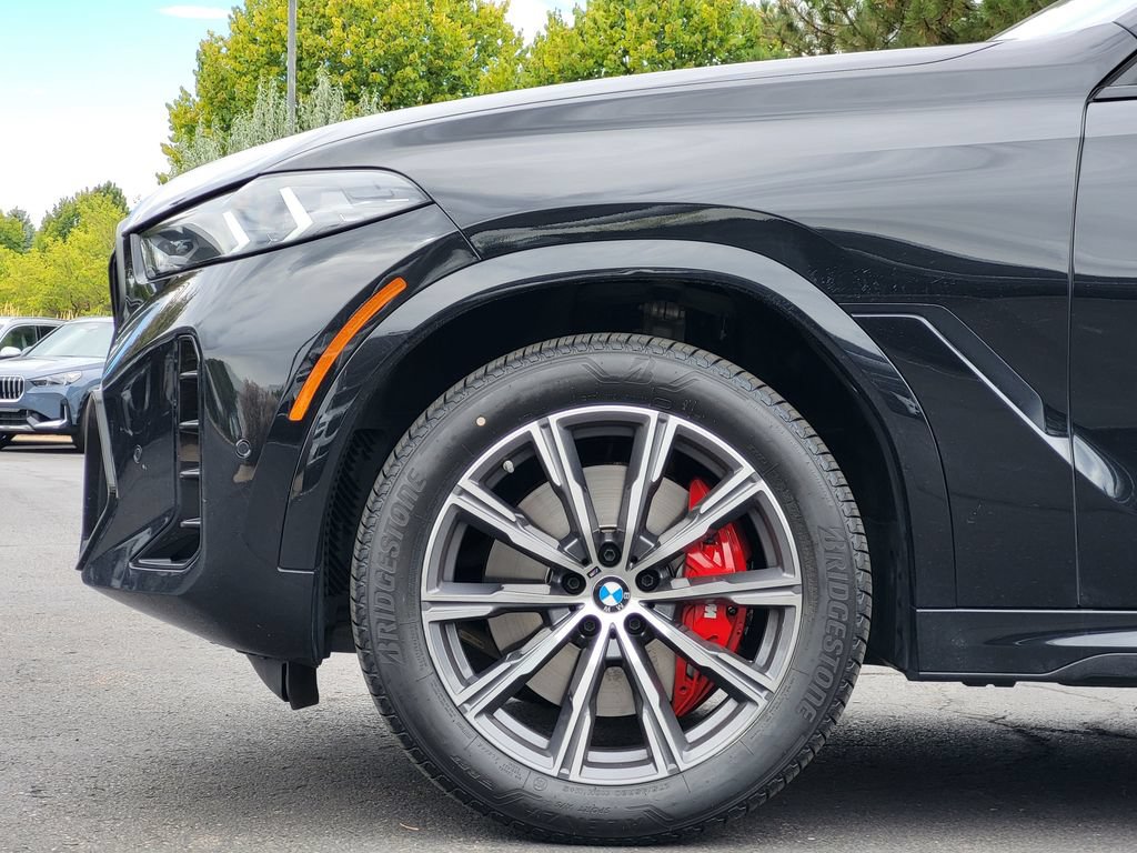 Used 2025 BMW X6 xDrive40i w/ Climate Comfort Package AWD/4WD image 8