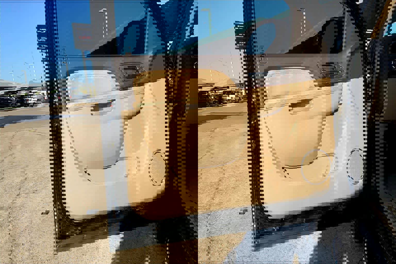 Used 2010 GMC Yukon XL Denali image 20