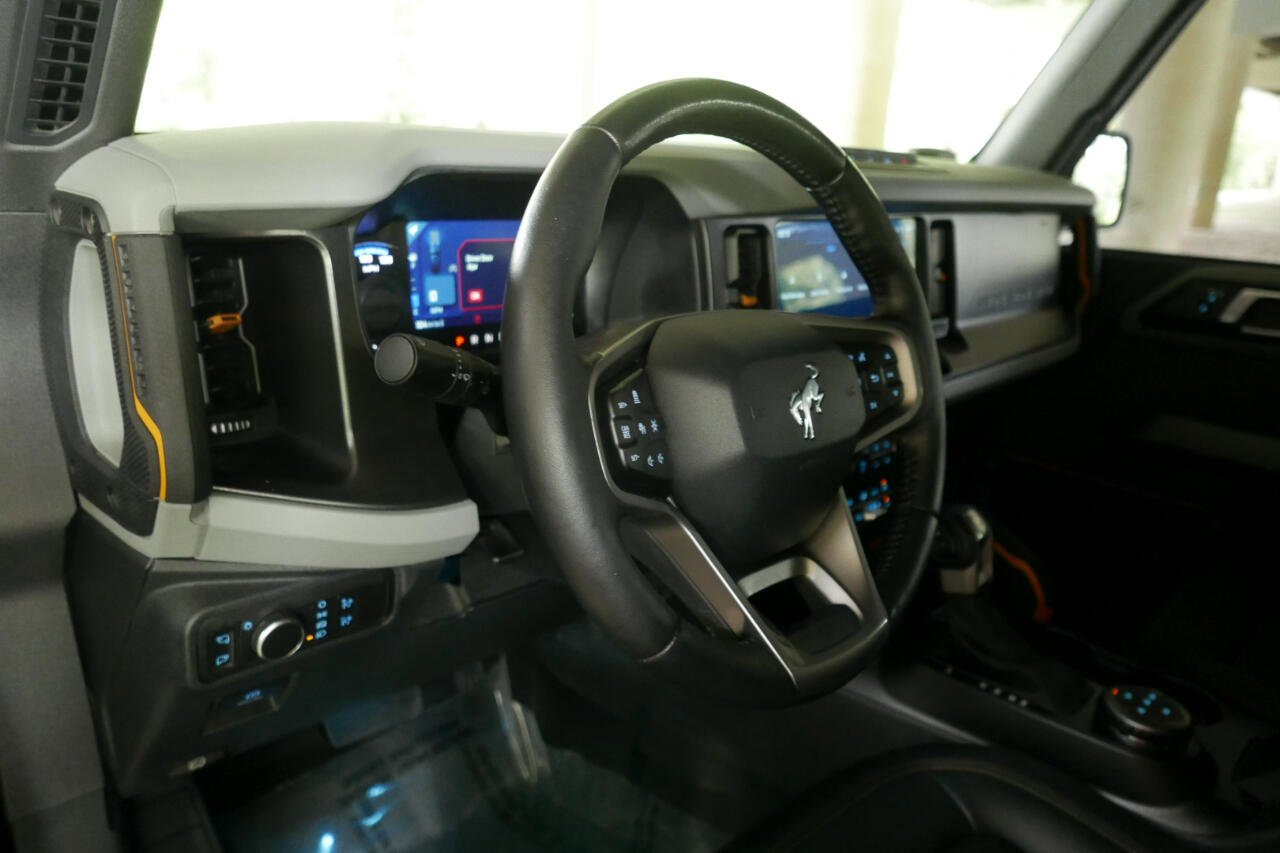 Used 2021 Ford Bronco Badlands image 13