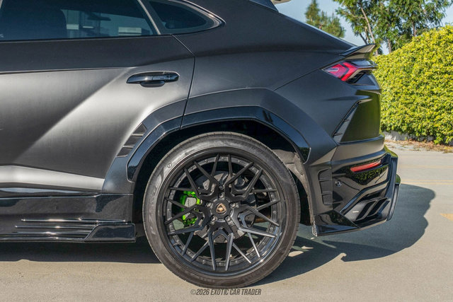 Used 2021 Lamborghini Urus image 5