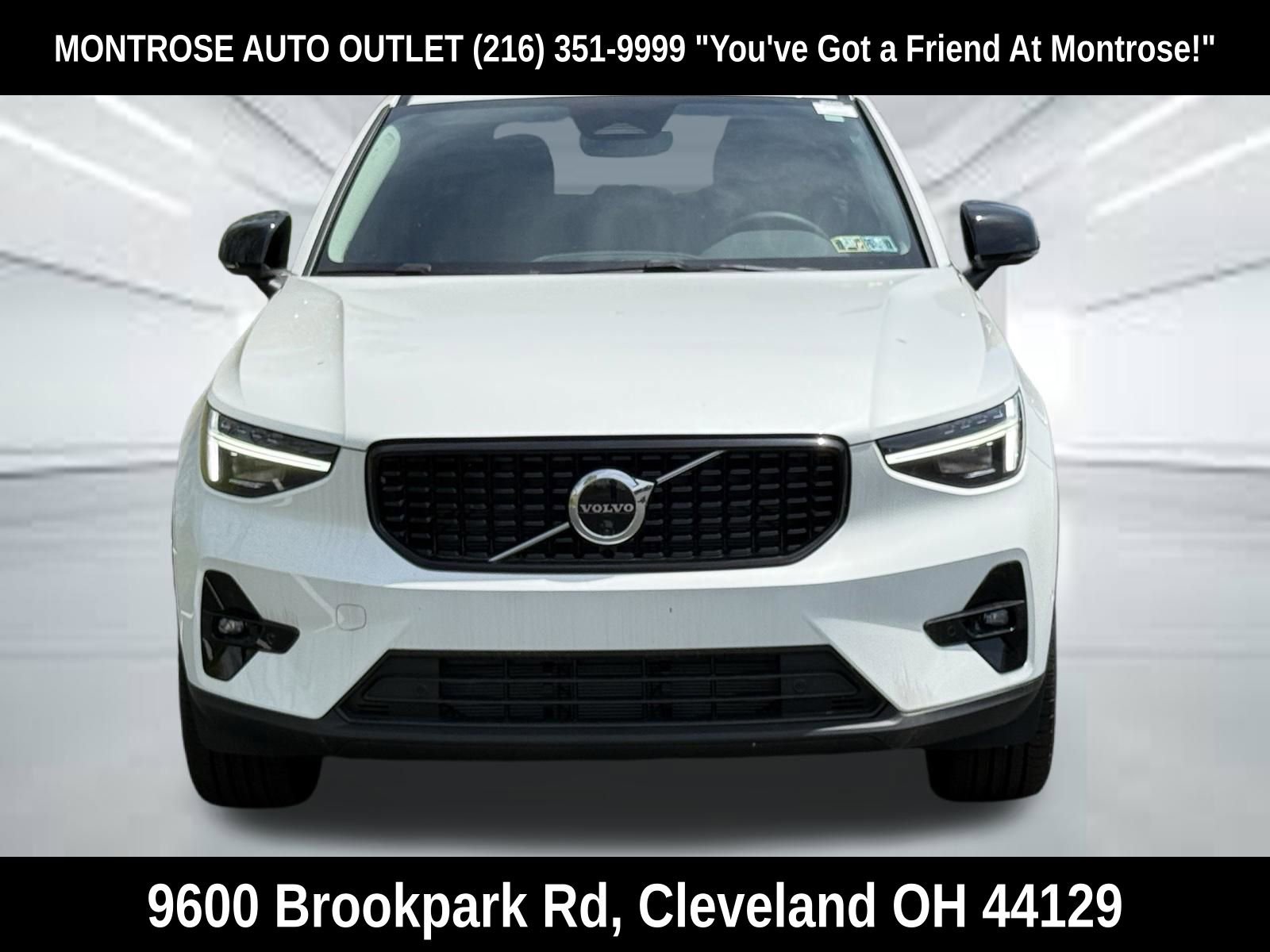 New 2026 Volvo XC40 B5 Plus w/ Protection Package Premier AWD/4WD image 8