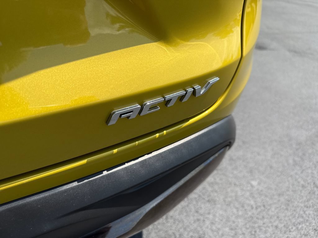 Used 2024 Chevrolet Trax ACTIV w/ Sunroof Package FWD image 38